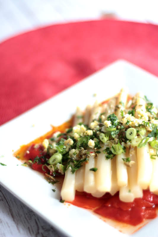 Asparagus and Piquillo Pepper&nbsp;Salad