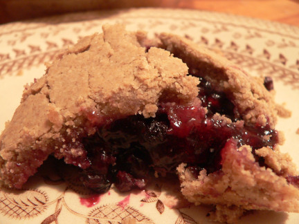 Wheatless, Sugarless Blueberry&nbsp;Pie
