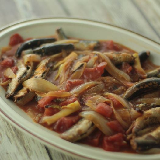 Ginisang Sardinas (Sauteed Sardines)